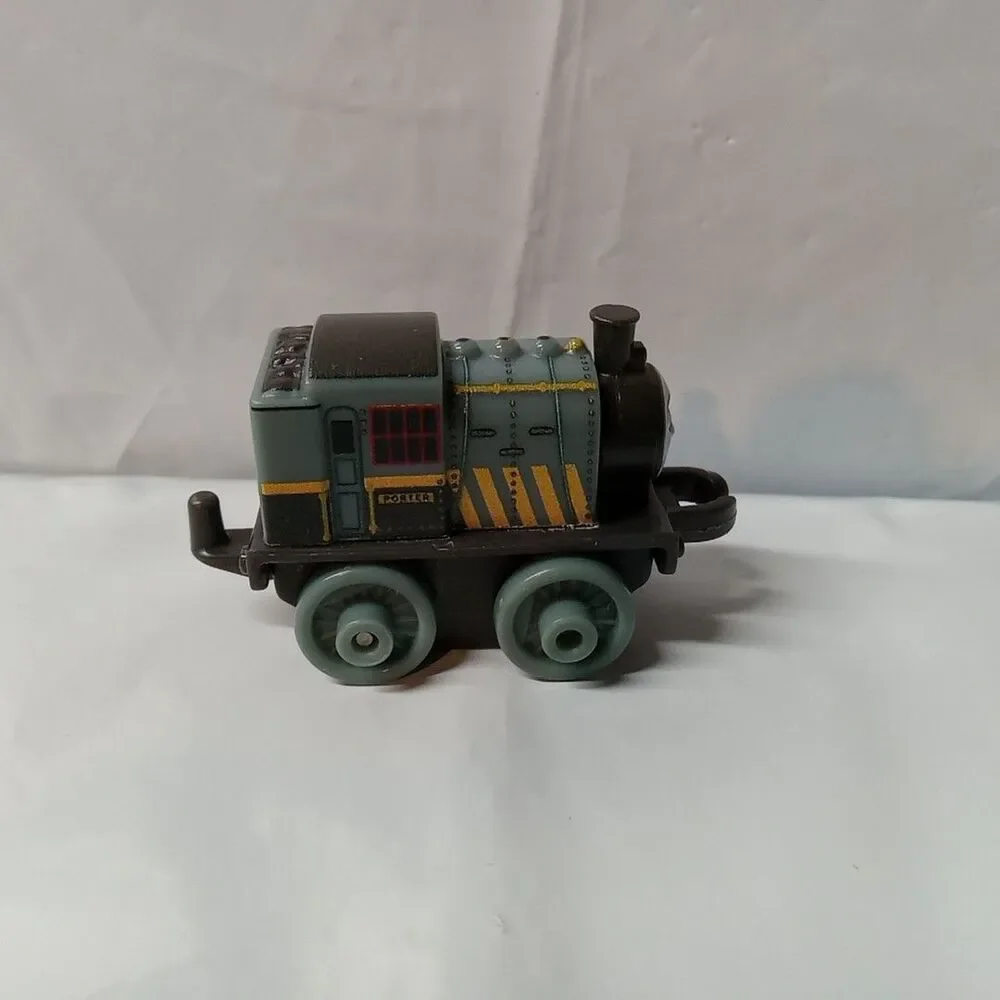 Thomas & Friends Mini Train Engine Porter 2014 Grey - Picture 3 of 4